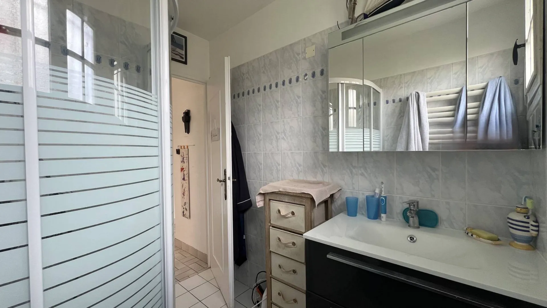 PAVILLON DE CHARME DANS UN CADRE VERDOYANT