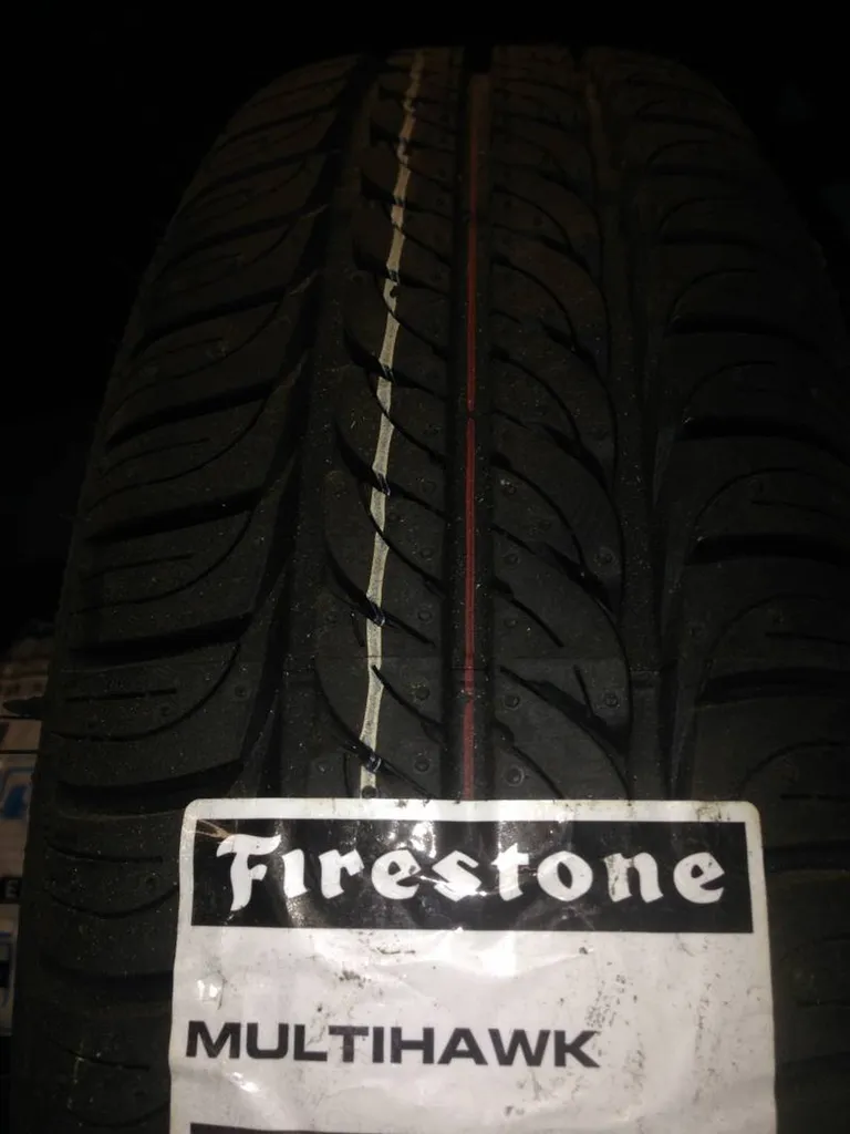 Pneu Firestone Multhawk en 14 pouces