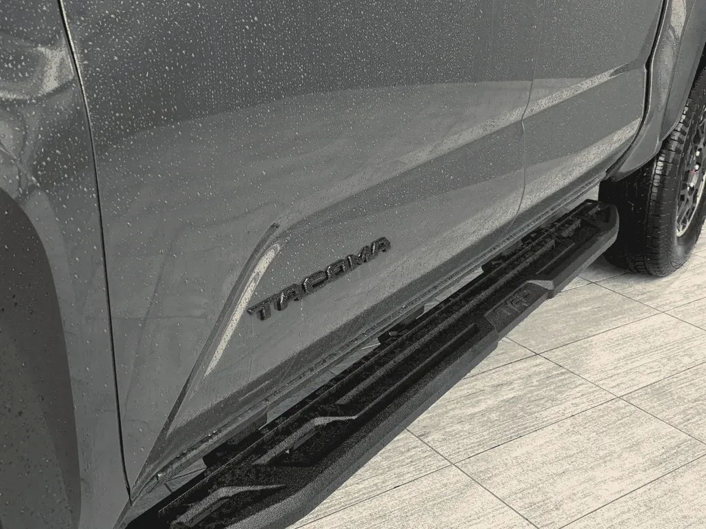 Marchepied latéral renforcé du Toyota Tacoma TRD Off Road Premium