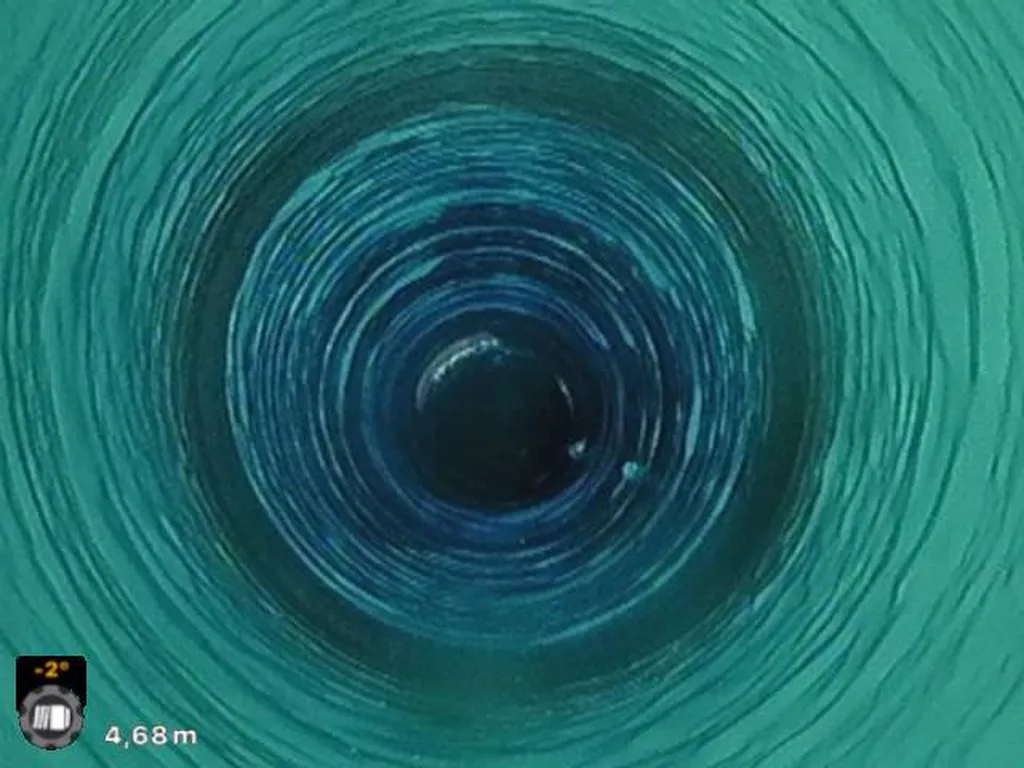 Chemisage d'une canalisation d'eaux Pluviale de 7m dans un immeuble à Avignon, Vaucluse