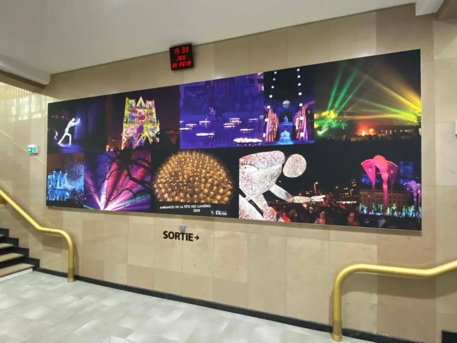 Impression de la signalétique du Centre Nautique Tony Bertrand pour la Fête des Lumières