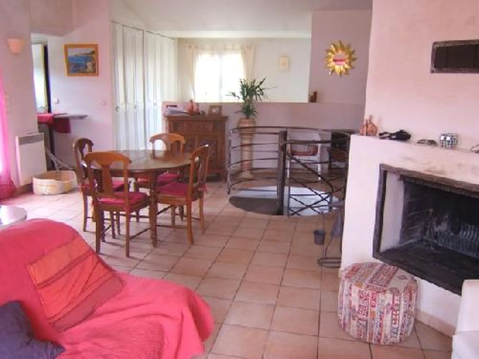 Vente maison Roquefort La Bédoule au calme avec vue panoramique collines et vignes