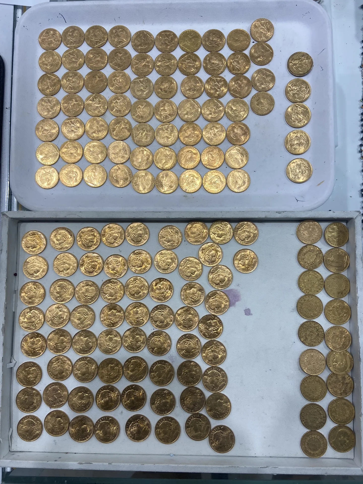 Rachat et vente de pièces d'or.
