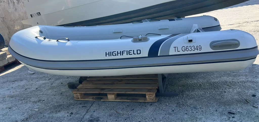 Vente d'une annexe d'occasion Highfield ULTRA LIGHT 3.10 en Hypalon coque seule disponible à La Londe-les-Maures près de Bandol.