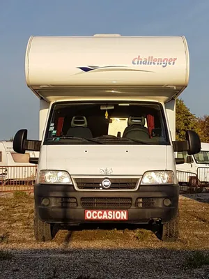 Vend camping car capucine CHALLENGER Genesis 45
