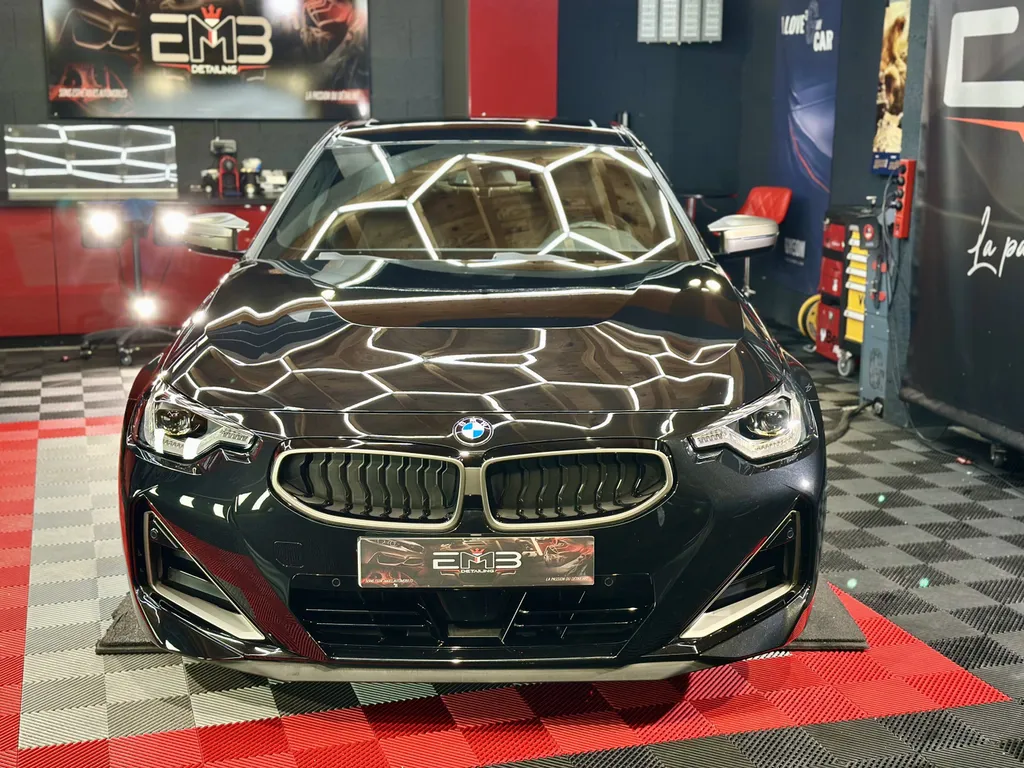Detailing polissage protection carrosserie spécialiste BMW série 2 Brignais