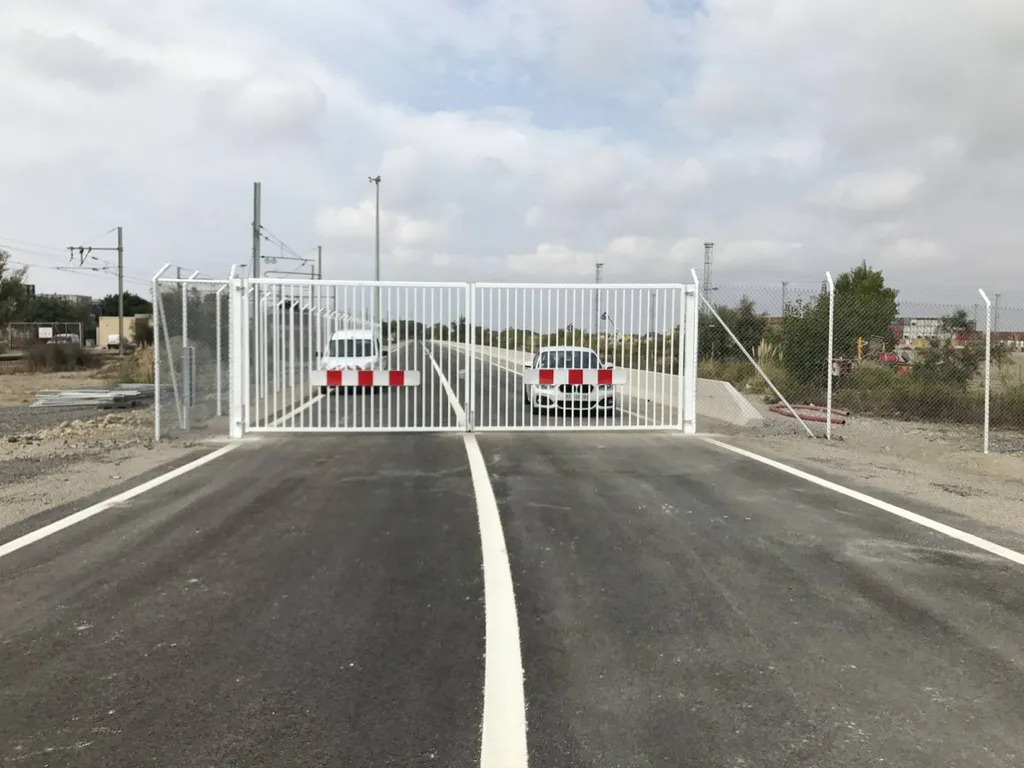 Professionnel installation portail industriel Fos sur Mer 13