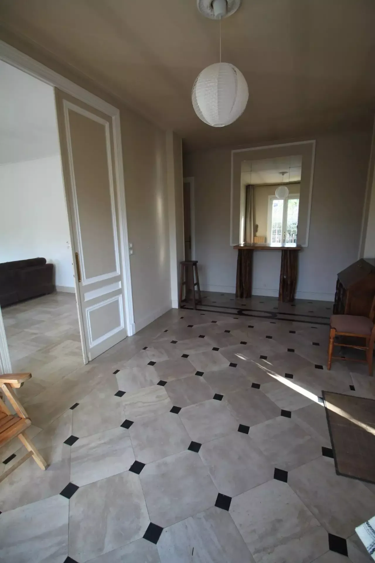 Location maison – 5 pièces – 4 chambres – 182 m² – 1 860 € / mois