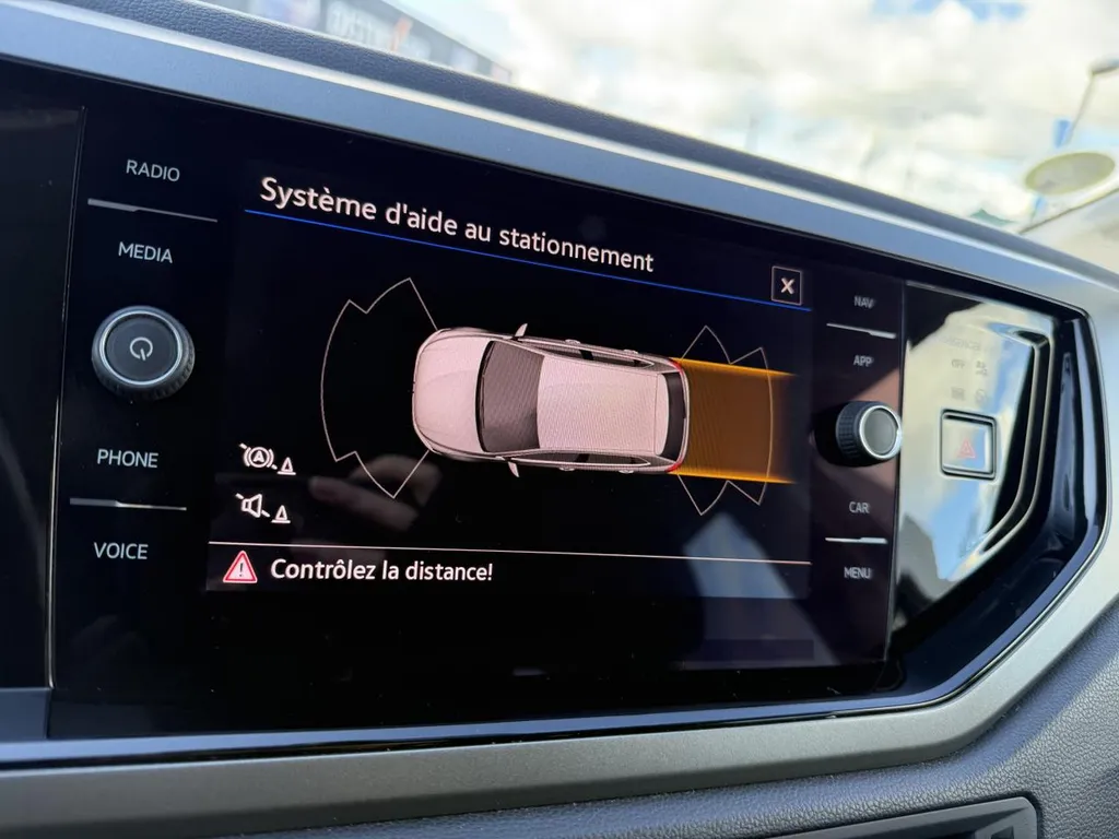 Volkswagen Polo d'occasion à vendre proche du Havre : Citadine Diesel TDI 95 Lounge Business à prix attractif.