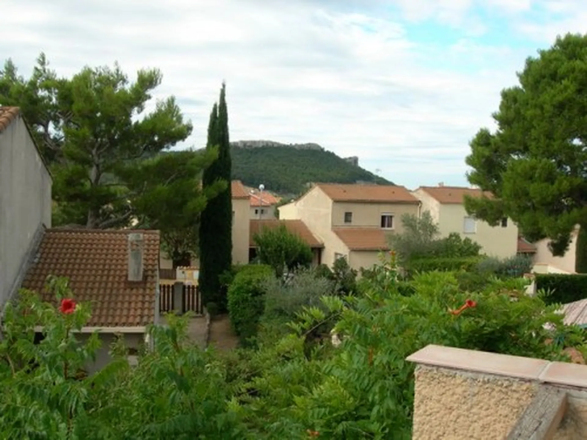 Vente maison Roquefort la bédoule Quartier calme sur 248m² avec garage et cellier