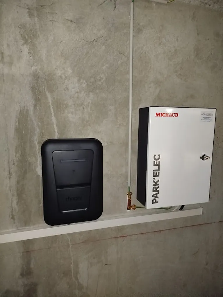 Installation d 'un coffret PARK elec et borne de recharge Hager Witty par infiny elec à Montpellier