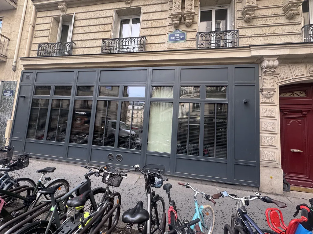 Location - Boutique 100 m², Val-de-Grâce, Rue Berthollet 75005 PARIS