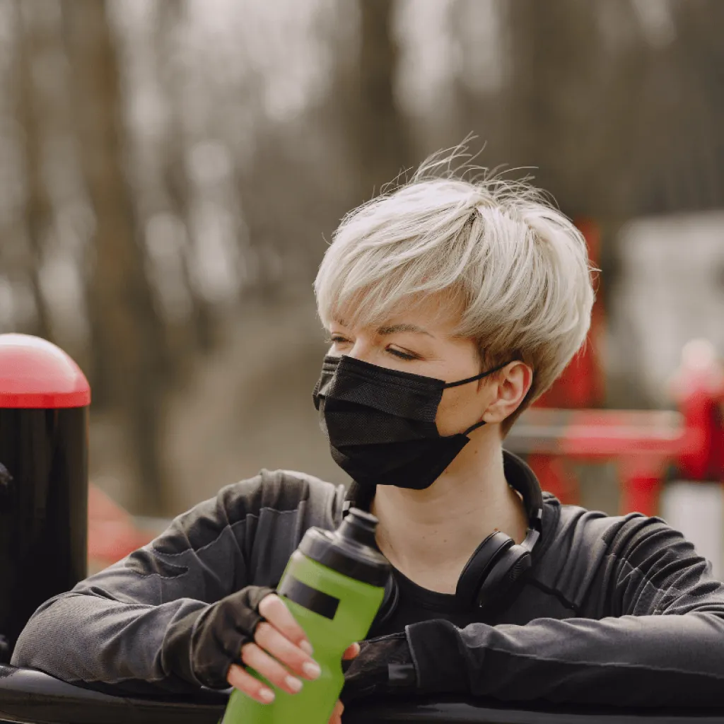 masque chirurgical couleur noir