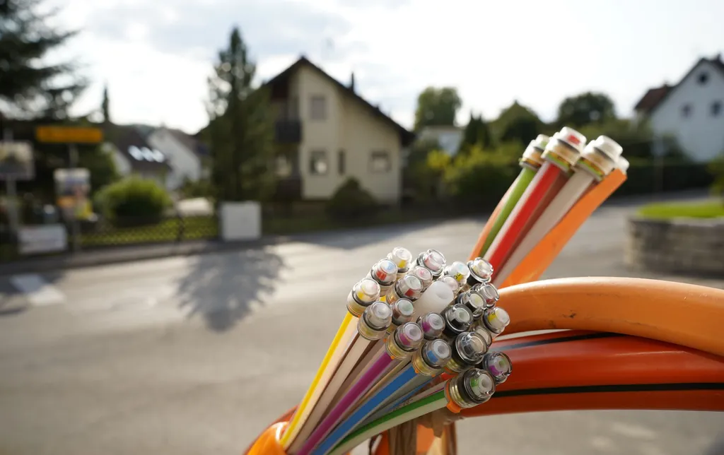 Modification et passage de fibre : solutions sur-mesure pour votre maison à Bordeaux et alentours