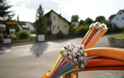 Modification et passage de fibre : solutions sur-mesure pour votre maison à Bordeaux et alentours