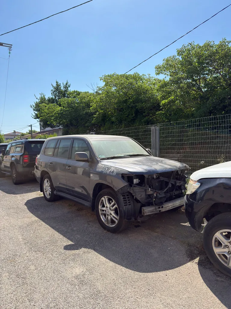 TOYOTA LAND CRUISER V200 2008