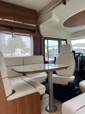 Comment redonner un aspect neuf à un vieux camping-car à Libourne?