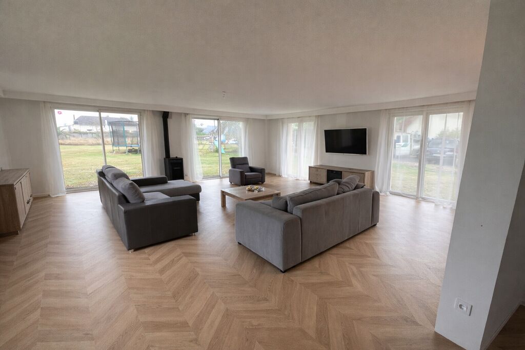 À vendre maison ancienne de 210m² sur un terrain de 5000m² située au Thuit-Signol