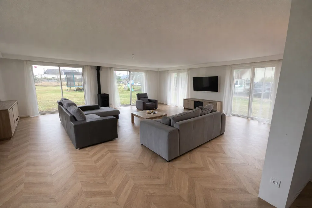 À vendre maison ancienne de 210m² sur un terrain de 5000m² située au Thuit-Signol