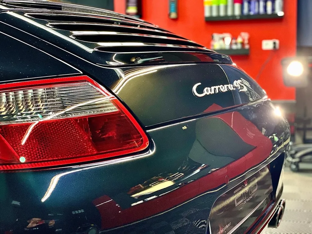 Protection carrosserie Porsche ouest lyonnais traitement céramique Porsche 