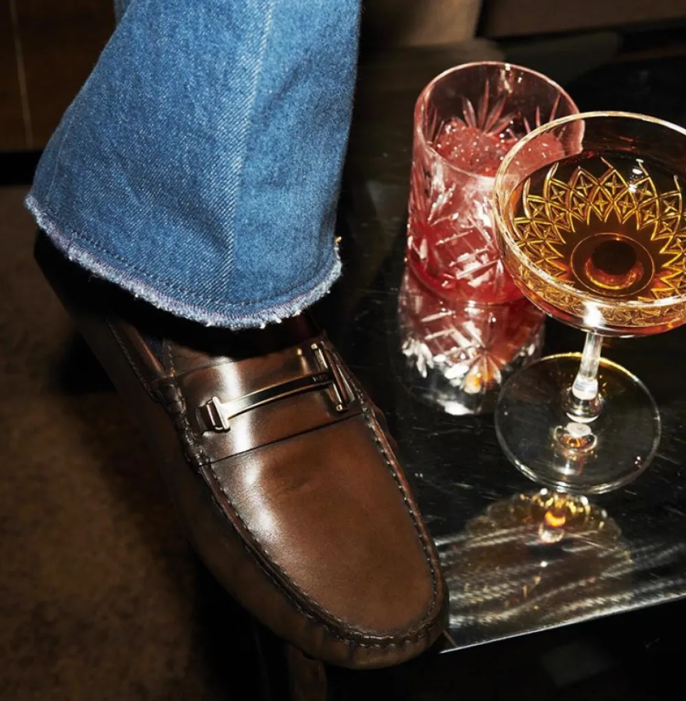 Les collections Tod's pour hommes sont faites pour des hommes élégants, stylés, qui aiment la modernité et le style Italien.