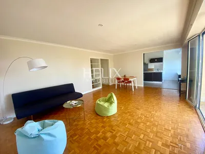 Appartement meublé avec balcon, parking à Saint Germain En Laye 3 pièce(s) 87.34 m2