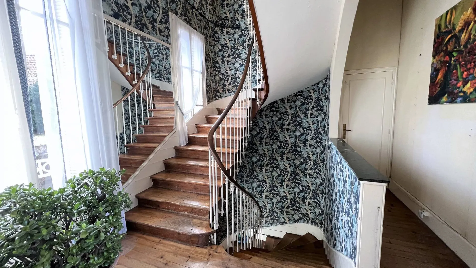 VENDU A Saisir Demeure Bourgeoise au coeur du Tréport