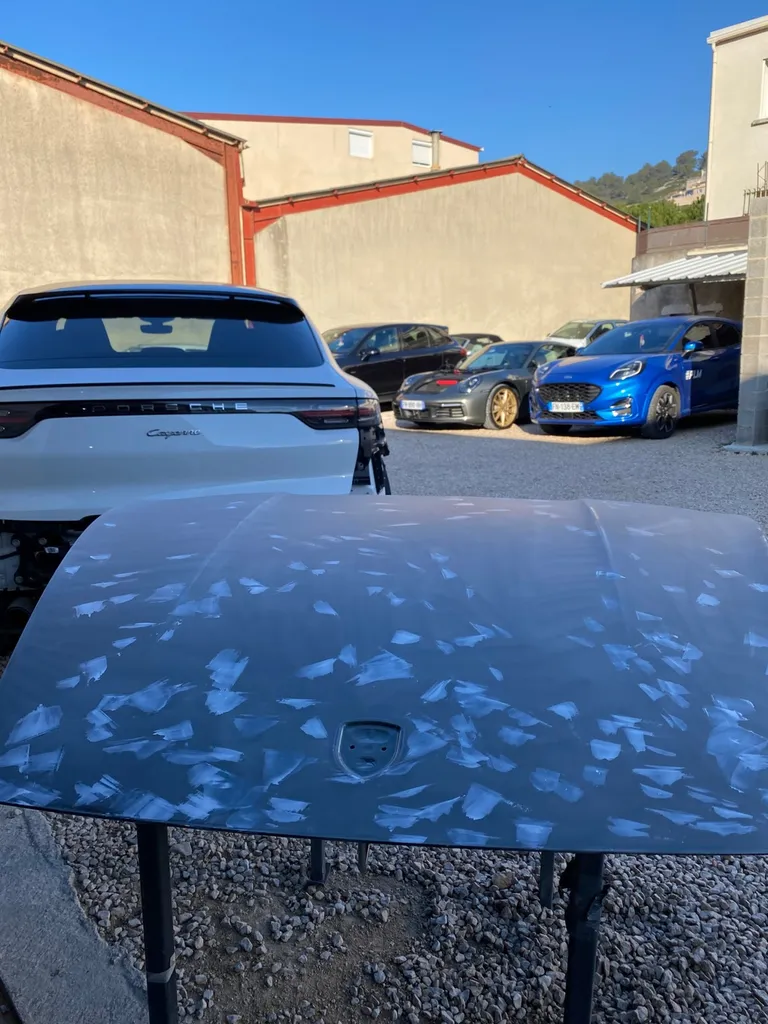 Réparation Carrosserie Porsche 992 Carrera Aubagne 13400 avec franchise offerte à Carnoux en Provence Platinum Carrosserie 