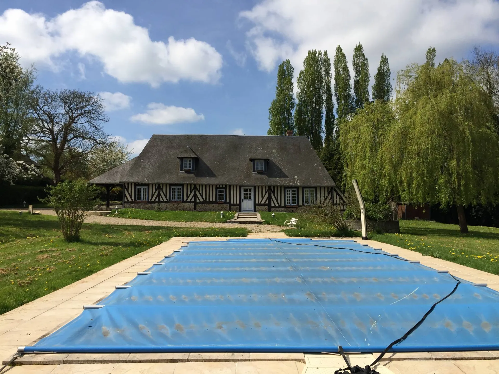 MAISON NORMANDE, Région Cormeilles, Calvados 14.