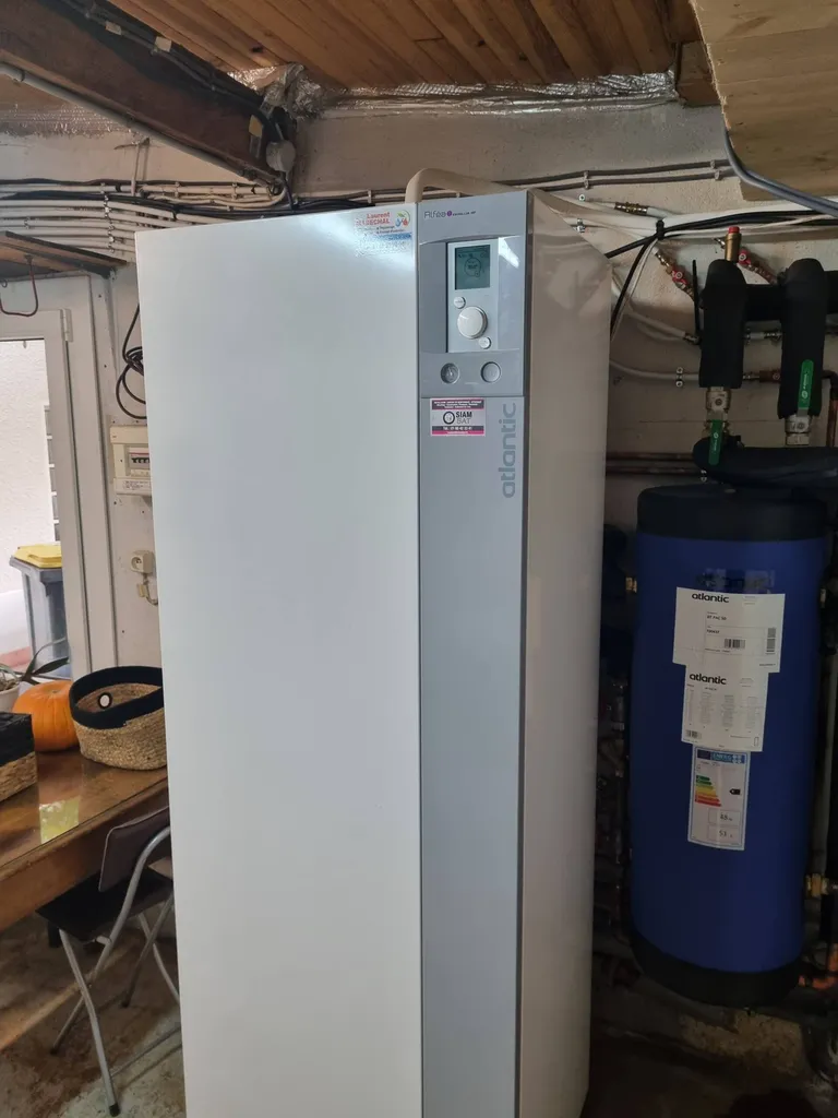 Unité intérieure de pompe à chaleur air-eau dans le Val de Saône pour un chauffage performant et économique