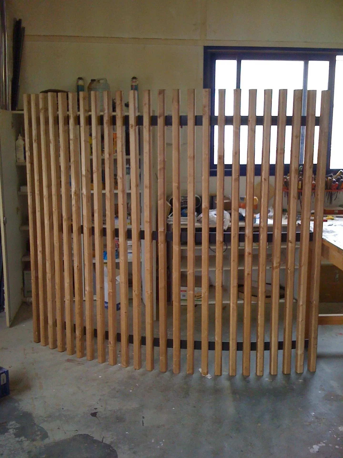 Verrière type, atelier, claustra sur- mesure ainsi qu'un paravent en bois ou en acier, sur Bordeaux et Arcachon