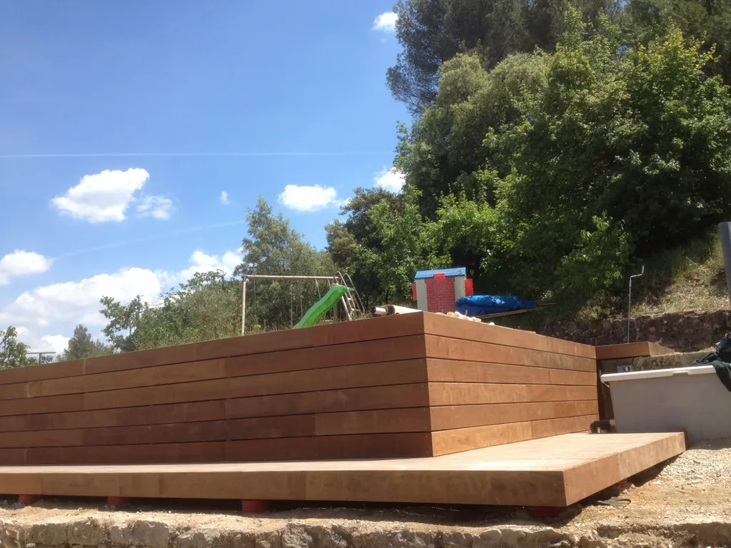 Tour de piscine en  Itauba à Biver dans les Bouches du Rhones