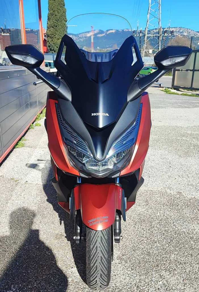 HONDA FORZA 125 DU 04/2022 AVEC 24300KM.