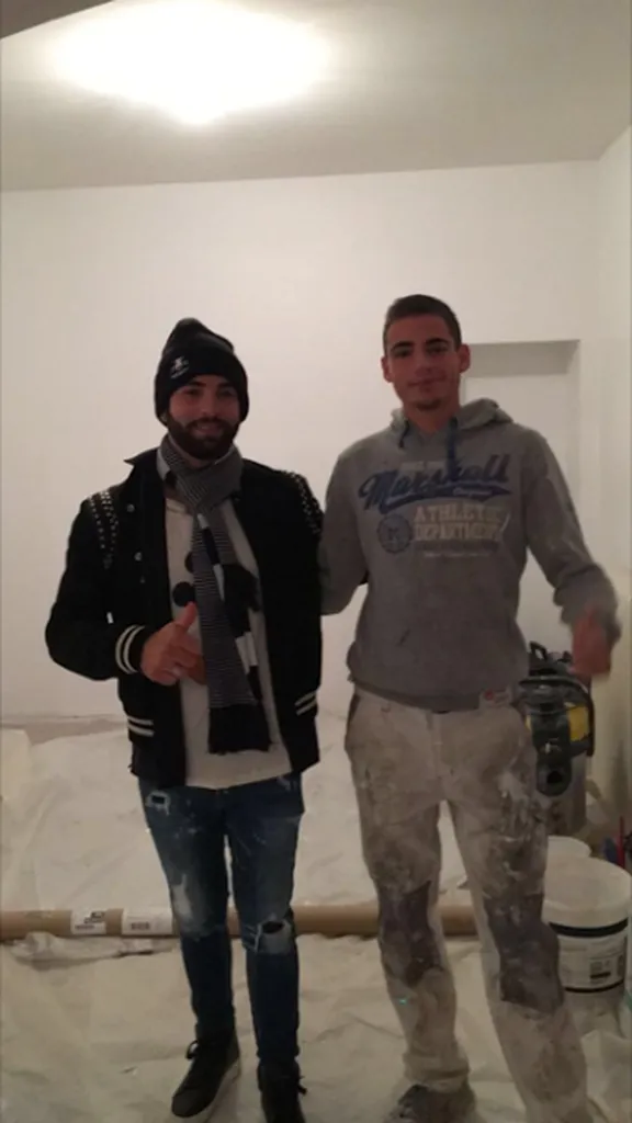 DERNIER CHANTIER  !! LE CHANTEUR KENDJI GIRAC A CHOISI LE BETON CIRE ET PEINTURES TERRE DU MONDE POUR SA RESIDENCE PRIVEE (pour plus de photos, cliquez sur l'onglet