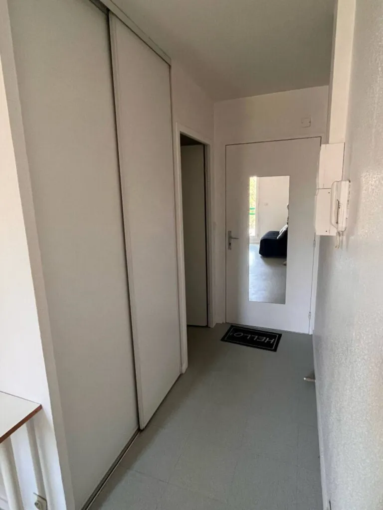 Une superficie d'environ 19,40m²