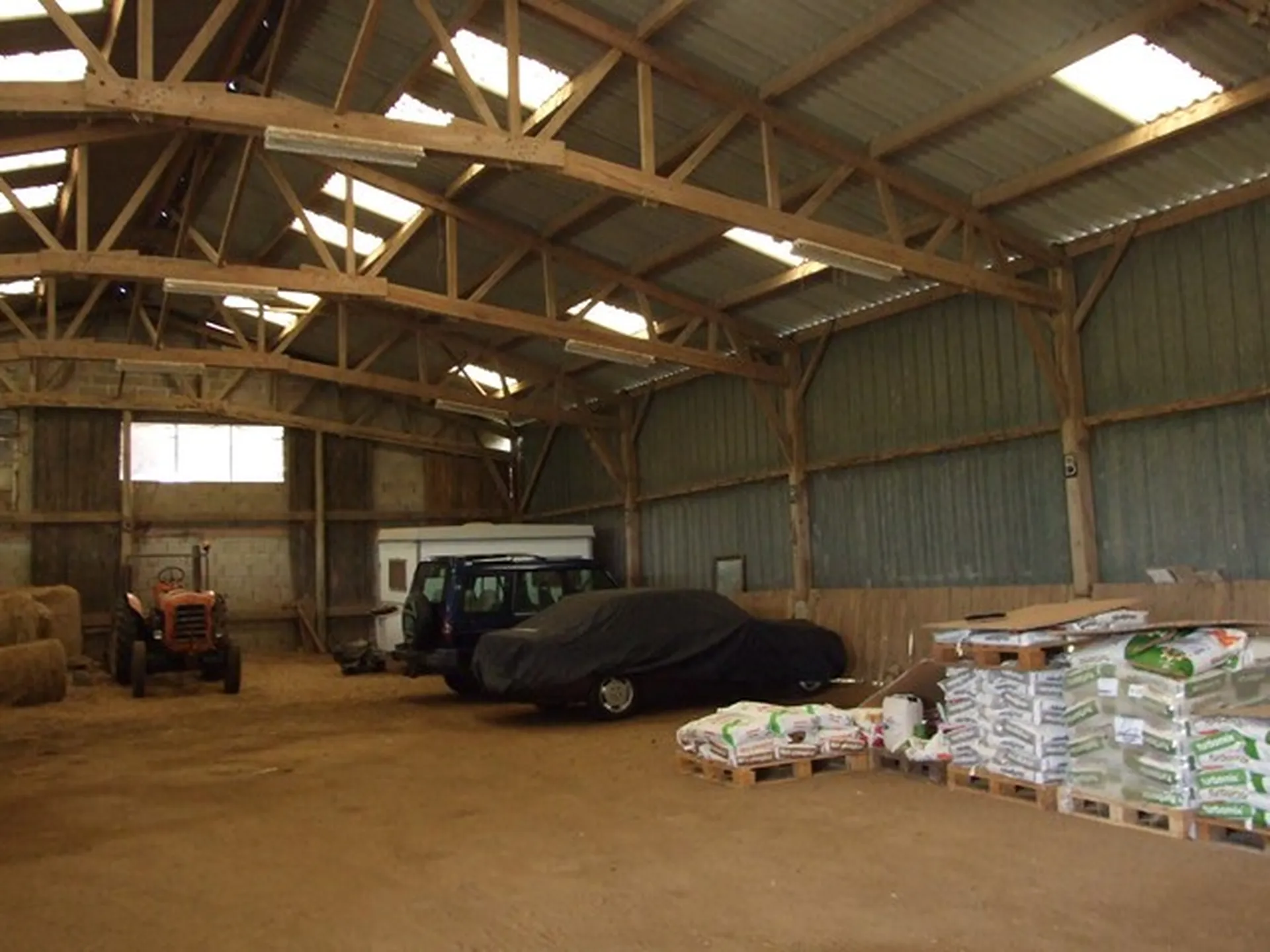 MAISON AVEC MANEGE ET CARRIERE A VENDRE EN NORMANDIE PROCHE DEAUVILLE