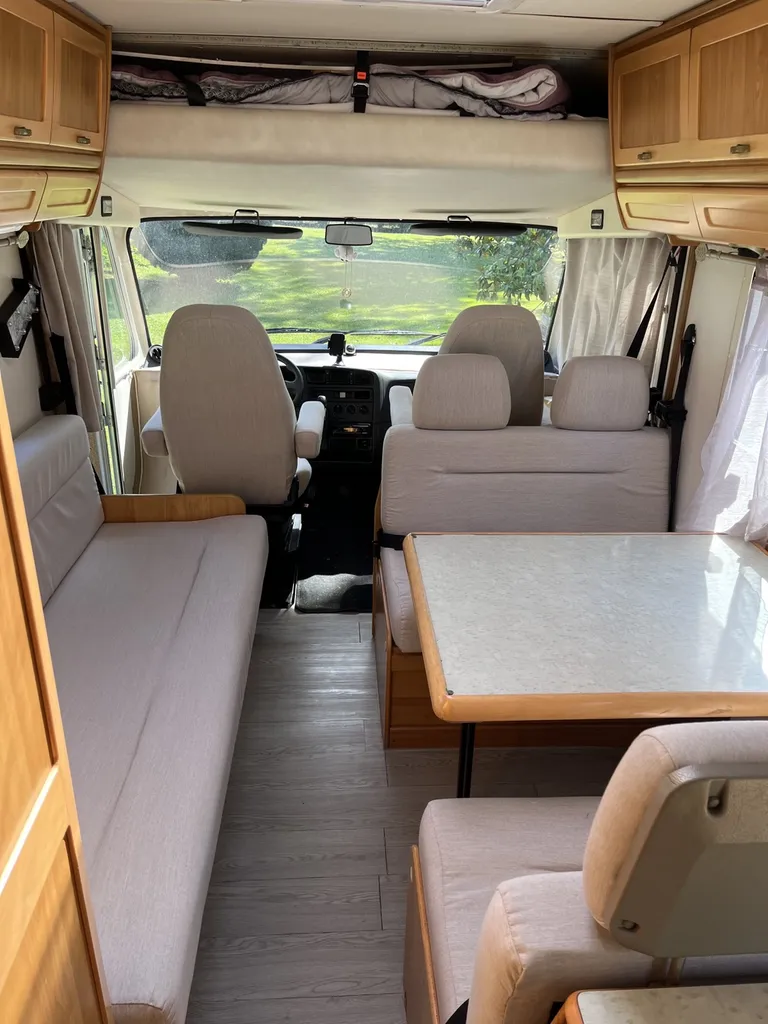 Rénovation d’un intérieur de camping car proche de Bordeaux