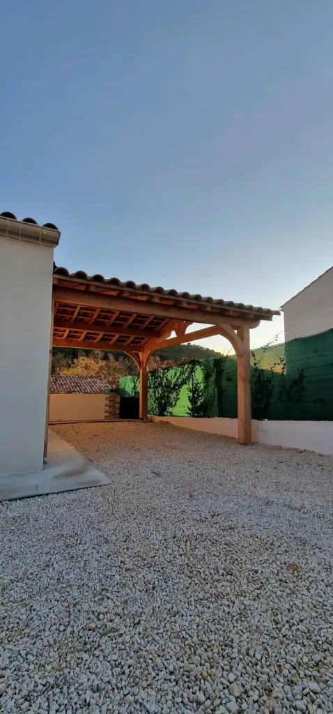 Conception d'un Carport bois adossé au Castellet Var 83