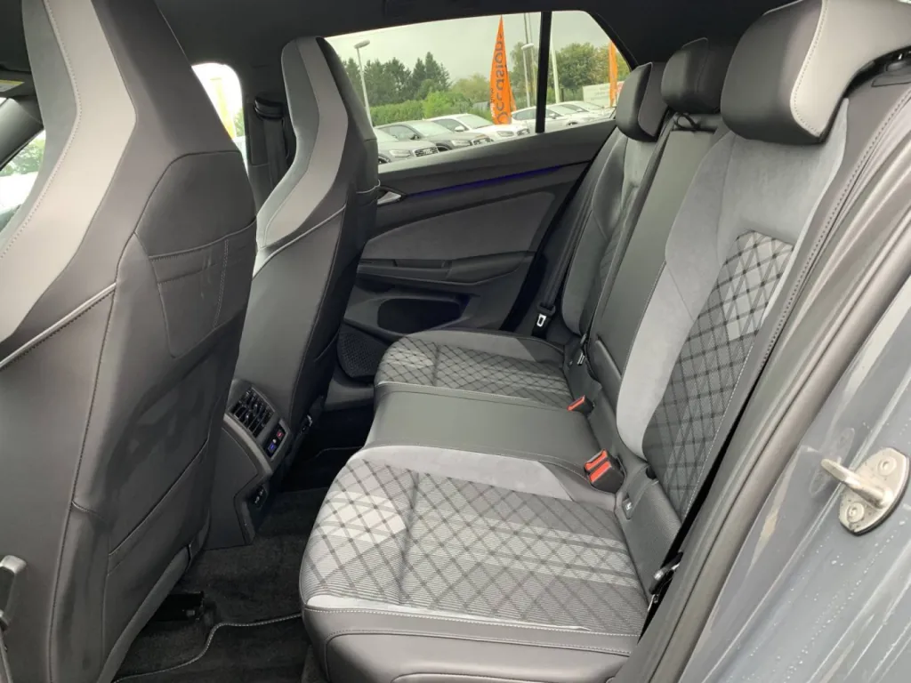 Volkswagen Golf d'occasion R line Boite automatique proche de Rouen