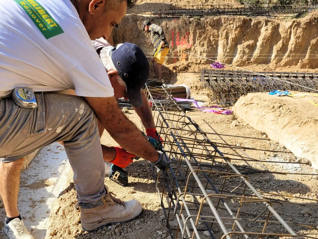 Des équipes d'experts en construction de maison, de locaux professionnel et en travaux de rénovation