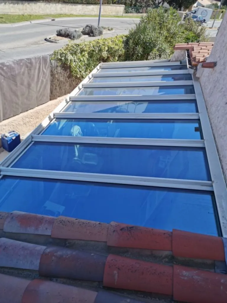 Véranda alu sur mesure moderne à Eyguieres bouche du Rhône