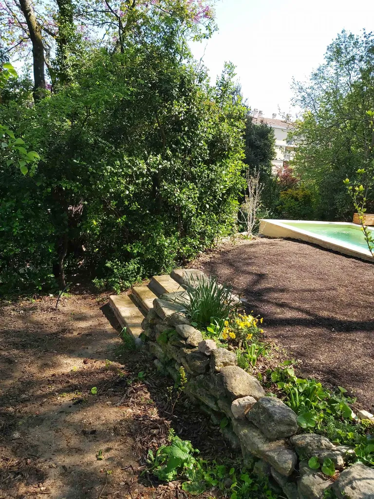 Architecte paysagiste sur Roquefort-la-Bédoule, conseil en aménagement extérieur esthétique et fonctionnel, réflexion et conception pour boulodrome, terrasse et traitement végétal.