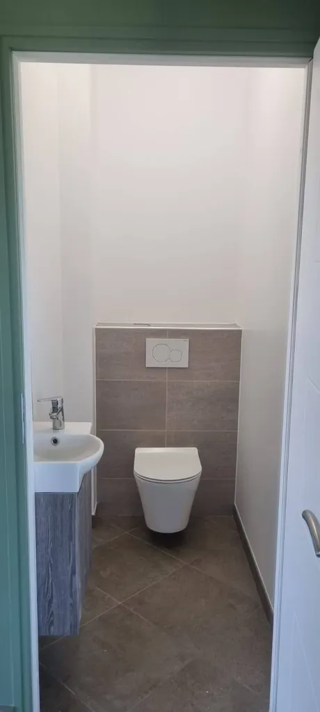 Entreprise de peinture spécialisée dans la projection AIRLESS blanche pour maison neuve à Duclair près de Rouen