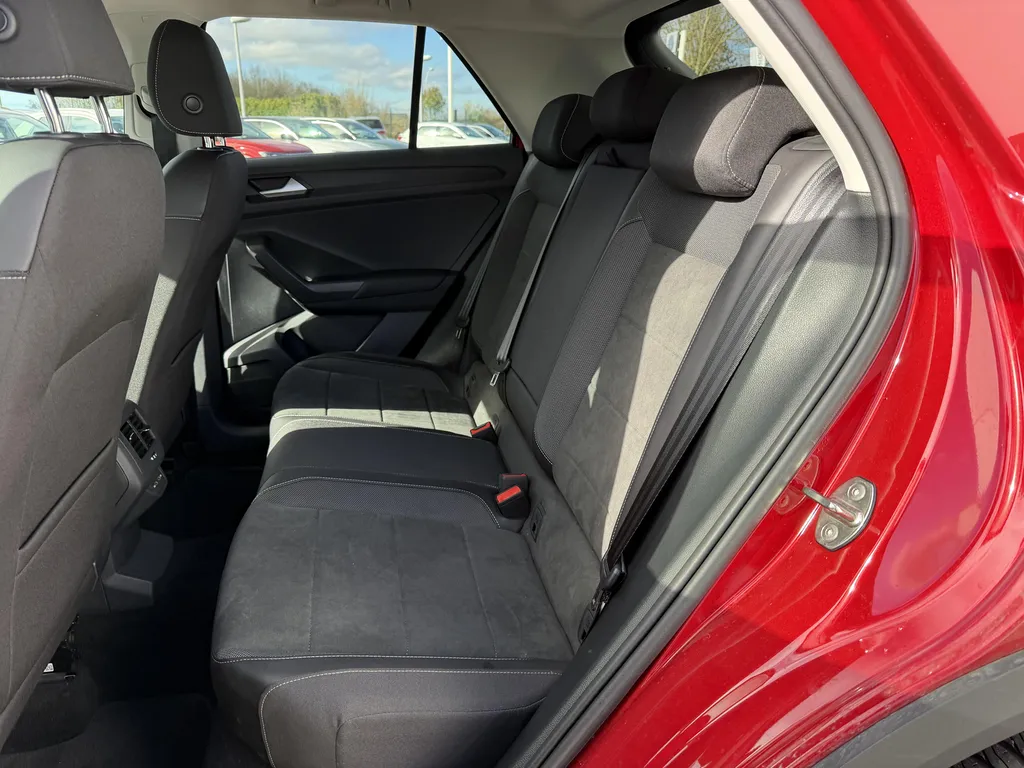 Volkswagen T-Roc occasion Diesel Boîte Automatique disponible chez votre concessionnaire Caudebec Automobiles à proximité du Havre en Normandie