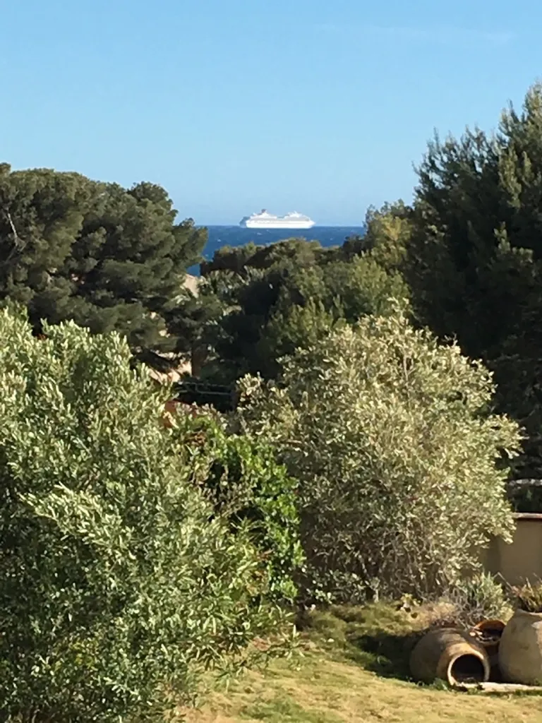 Location de Bureaux a carry le rouet 