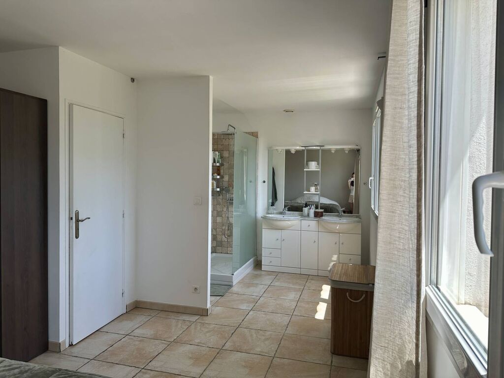 Vente maison T4 Cassis  avec terrasse vue Cap Canaille, jardin et parkings privatifs