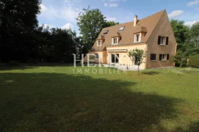 Confier la vente de sa maison trois chambres avec jardin près de Le Port Marly 78 à une agence immobilière