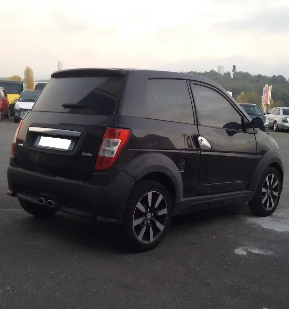 Voiture sans permis occasion Martigues Ligier Ixo treck DCI