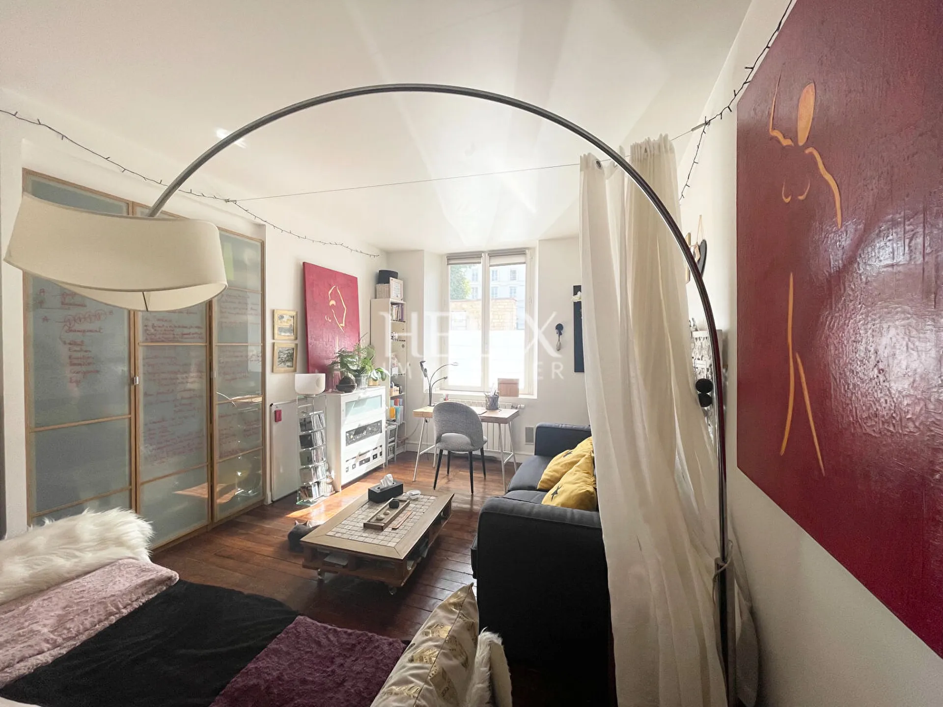 A vendre très bel appartement traversant de 85 M2 à Saint-Germain-en-Laye, profession libérale possible, 3 minutes du RER A.