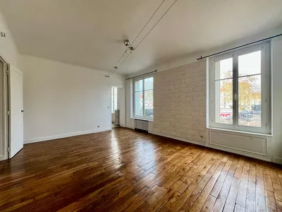 Salon appartement soigné à louer de 70 m2 belles prestations en exclusivité chez Helix immobilier le Vesinet